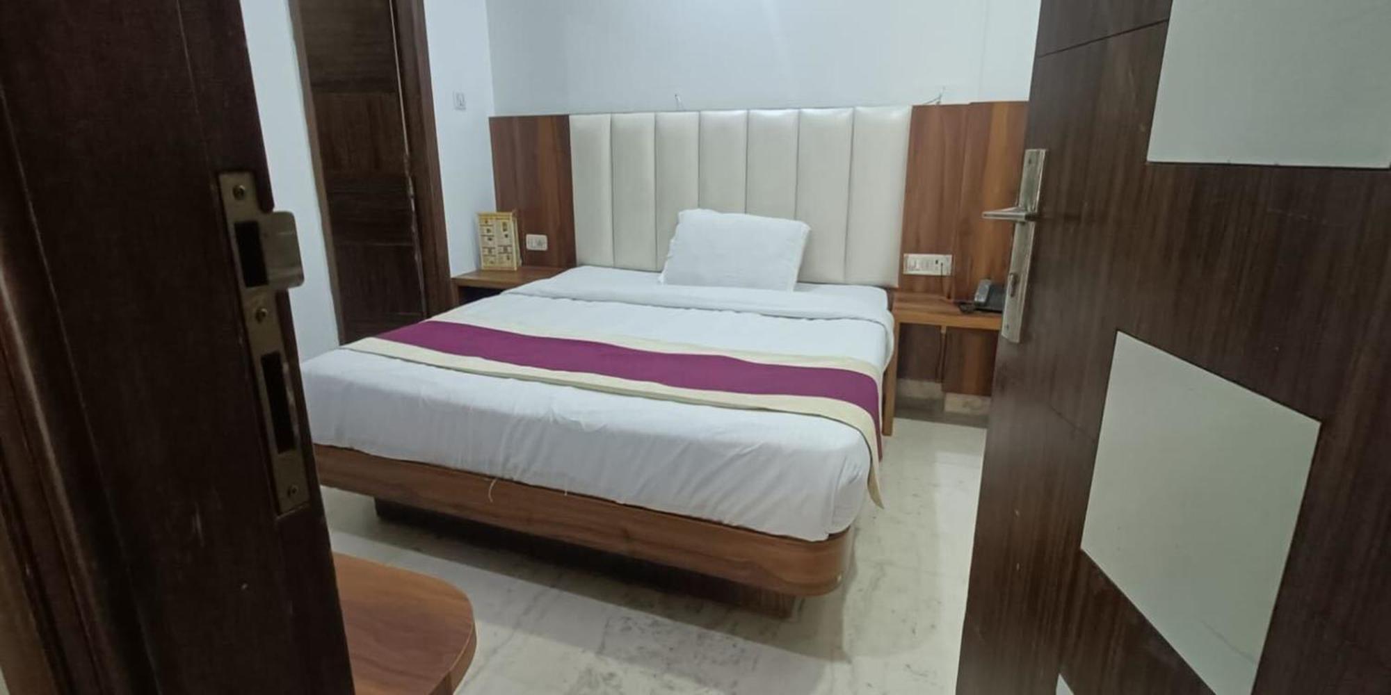Hotel A10 International New Delhi Exteriör bild